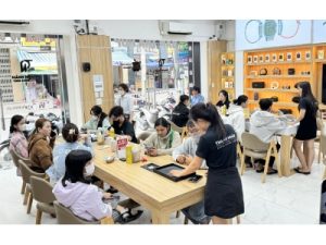 Cửa hàng ép kính điện thoại Tri Tôn