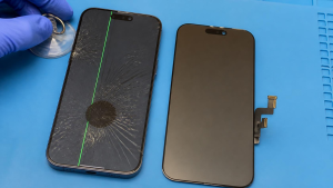 Thay Màn Hình iPhone 15 Pro Gần Đại Học Bách Khoa: Sọc Màn, Đốm Mực, Liệt Cảm Ứng