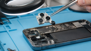 Thay Camera Sau iPhone 12 Pro Gần Ranh Quận 5: Ảnh Mờ, Rung, Đen Một Ống Kính