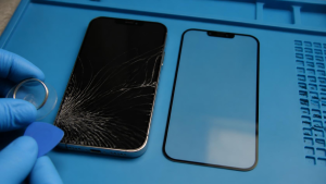 Ép Kính iPhone 13 Pro Lấy Liền Quận 10 | Sang Di Động