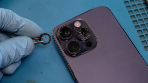 Thay Kính Camera iPhone 14 Pro Gần 3 Tháng 2: Kính Camera Nứt, Ảnh Mờ, Lóa Sáng